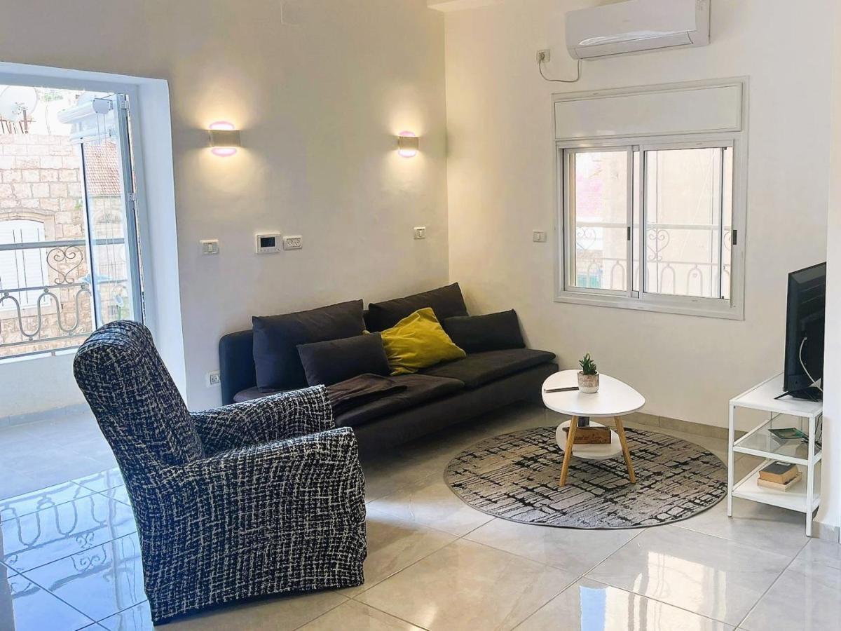 A Cozy 2Bdrm Home In Wadi-Nisnas ハイファ エクステリア 写真